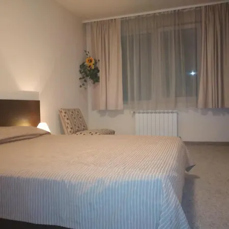 нели 433 Royal Towers Апартамент *