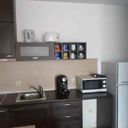 아파트 илен 433 Royal Towers