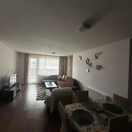 илен 433 Royal Towers 아파트 반스코