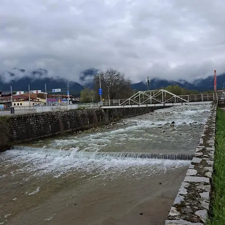 илен 433 Royal Towers 아파트 반스코