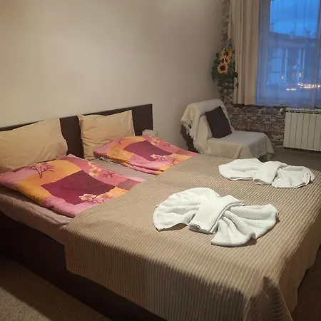 Апартаменти илен 433 Royal Towers Бансько