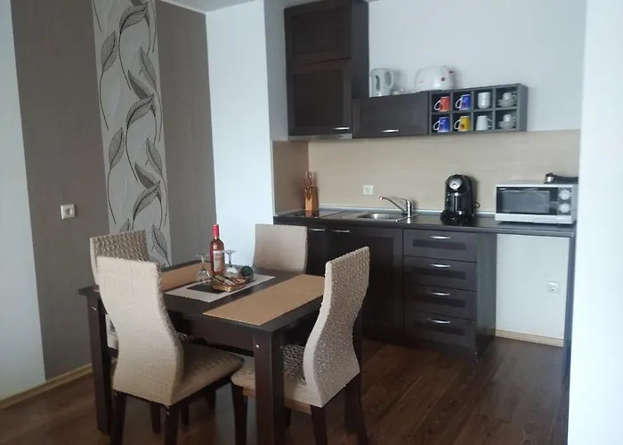 Apartman илен 433 Royal Towers *