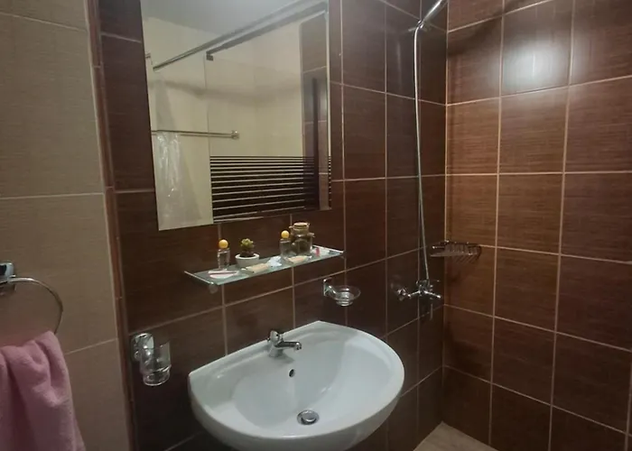 илен 433 Royal Towers Apartman